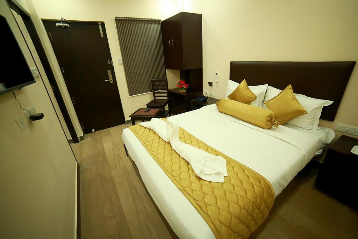 Sapphire Inn Puducherry Zewnętrze zdjęcie