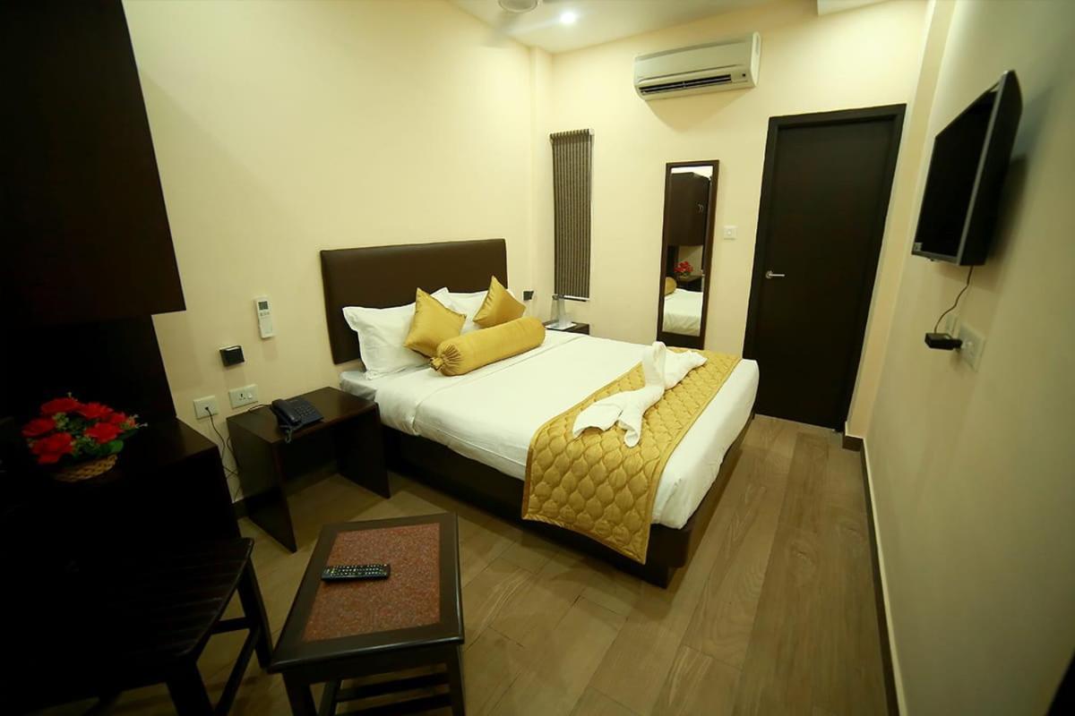 Sapphire Inn Puducherry Zewnętrze zdjęcie