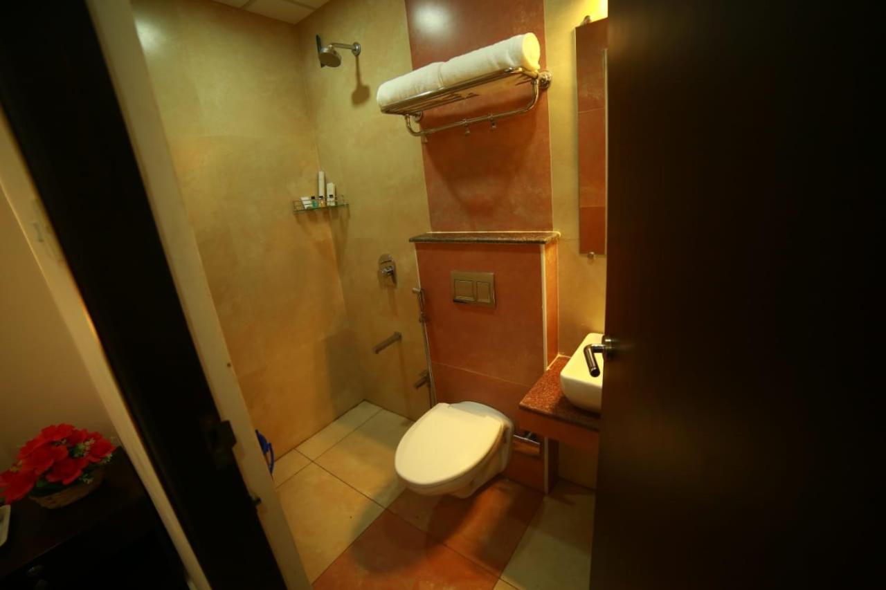 Sapphire Inn Puducherry Zewnętrze zdjęcie