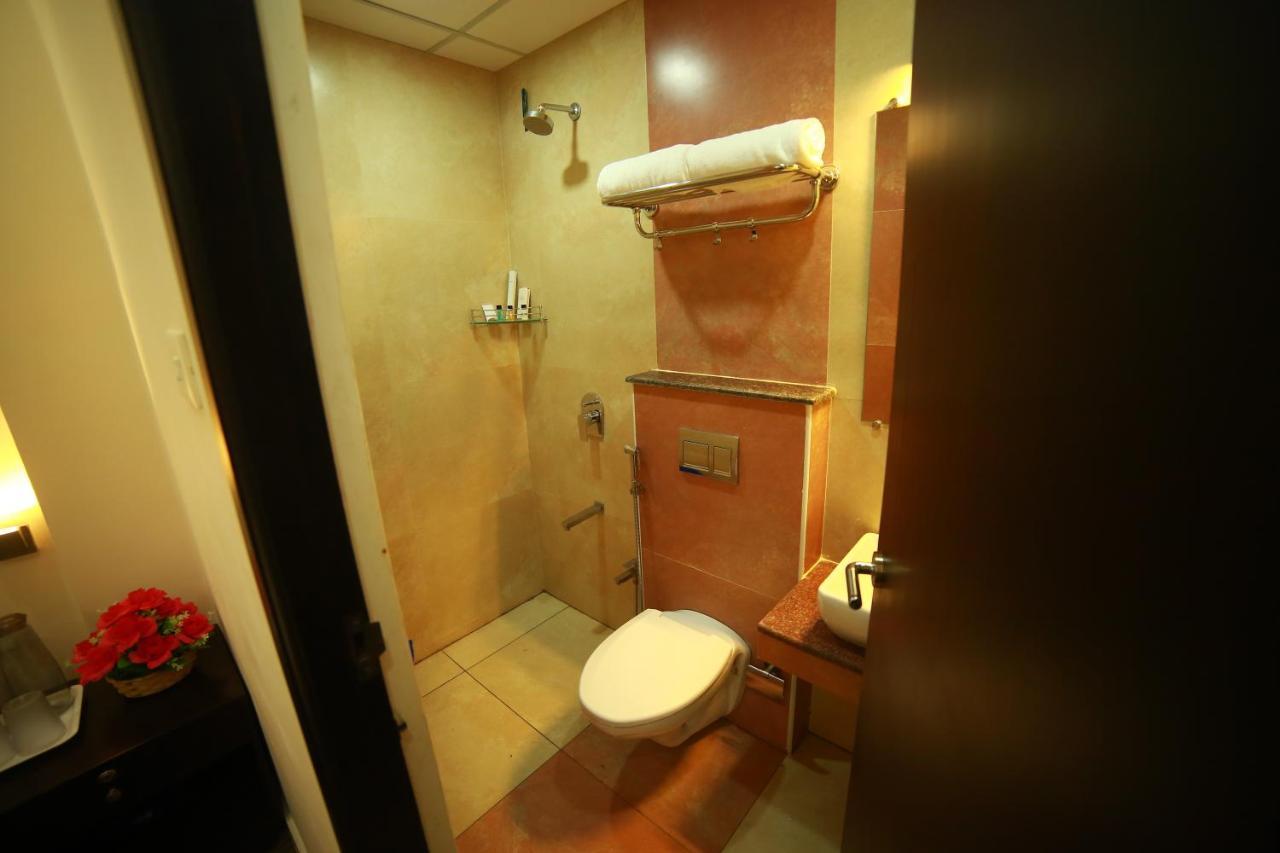 Sapphire Inn Puducherry Zewnętrze zdjęcie