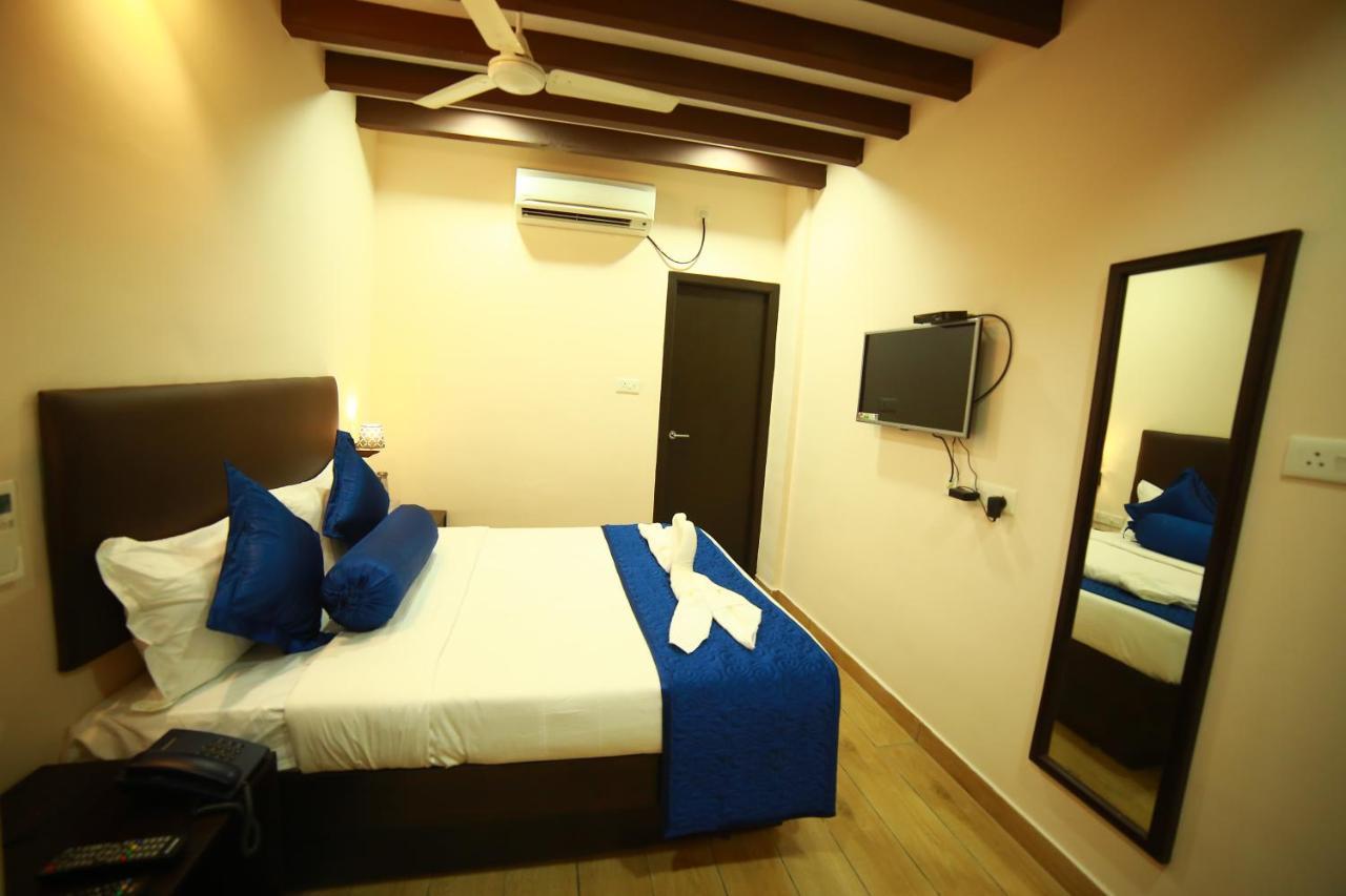 Sapphire Inn Puducherry Zewnętrze zdjęcie