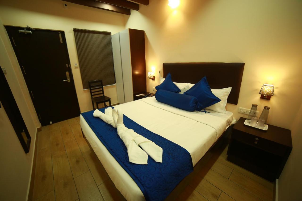 Sapphire Inn Puducherry Zewnętrze zdjęcie