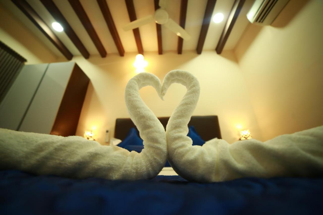 Sapphire Inn Puducherry Zewnętrze zdjęcie