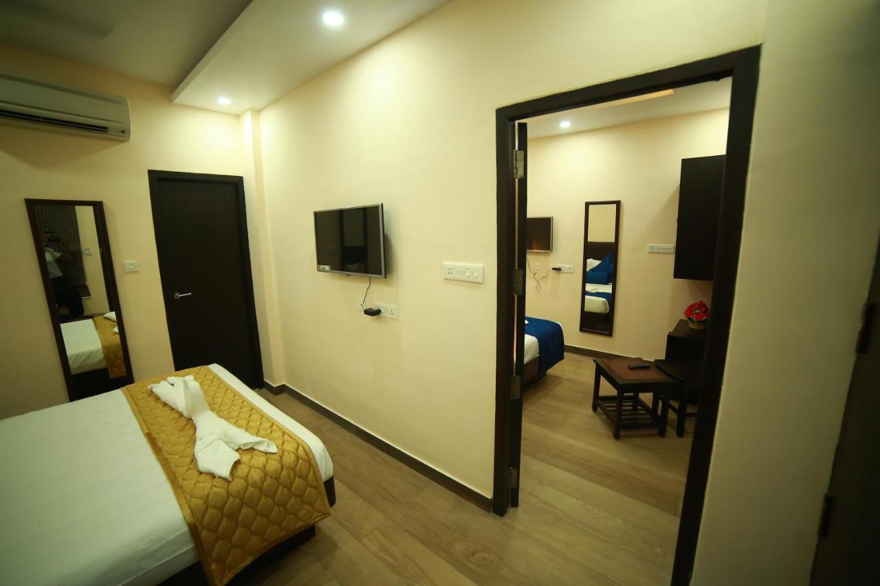 Sapphire Inn Puducherry Zewnętrze zdjęcie